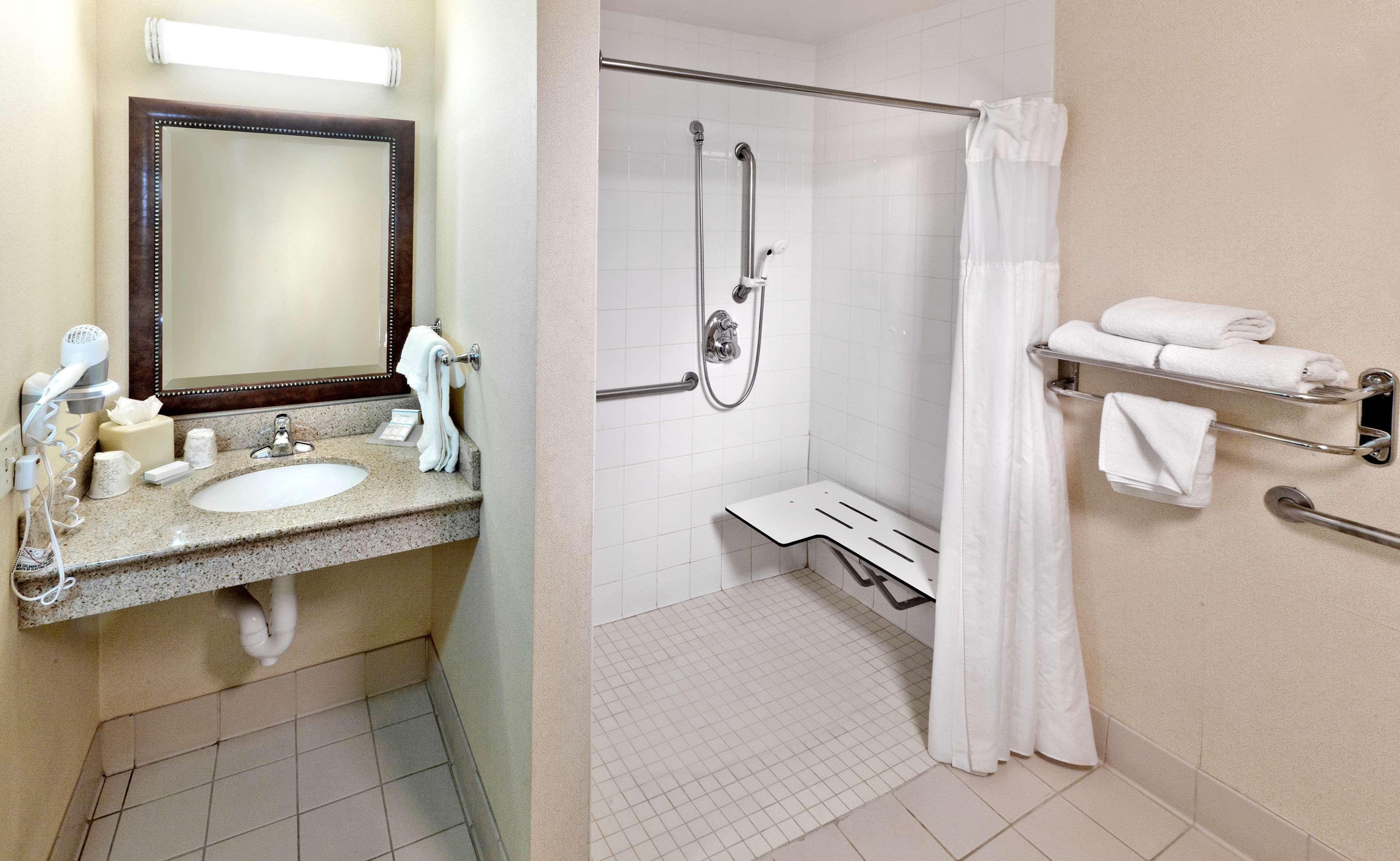 Hilton Garden Inn Ontario Rancho Cucamonga Extérieur photo