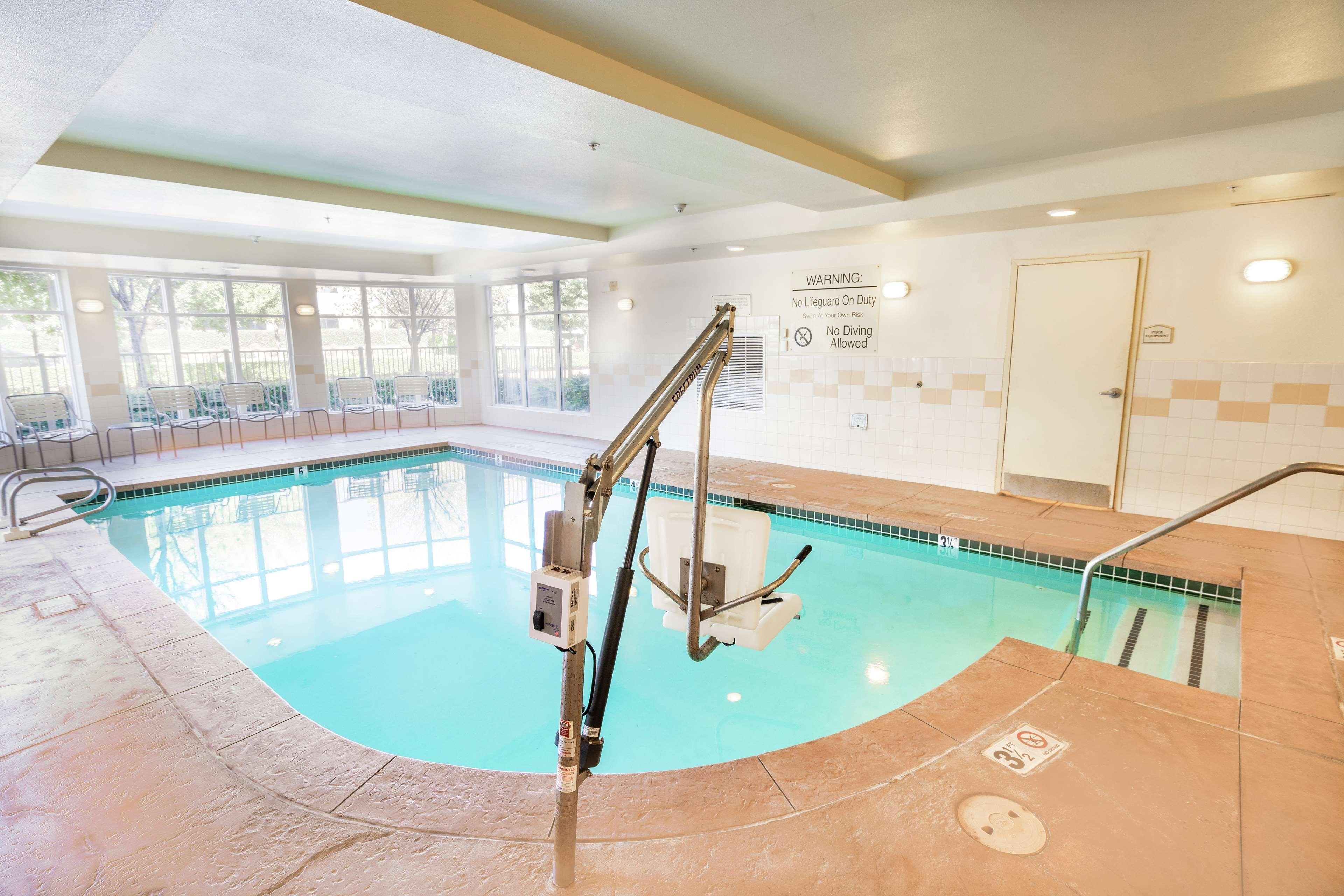 Hilton Garden Inn Ontario Rancho Cucamonga Extérieur photo