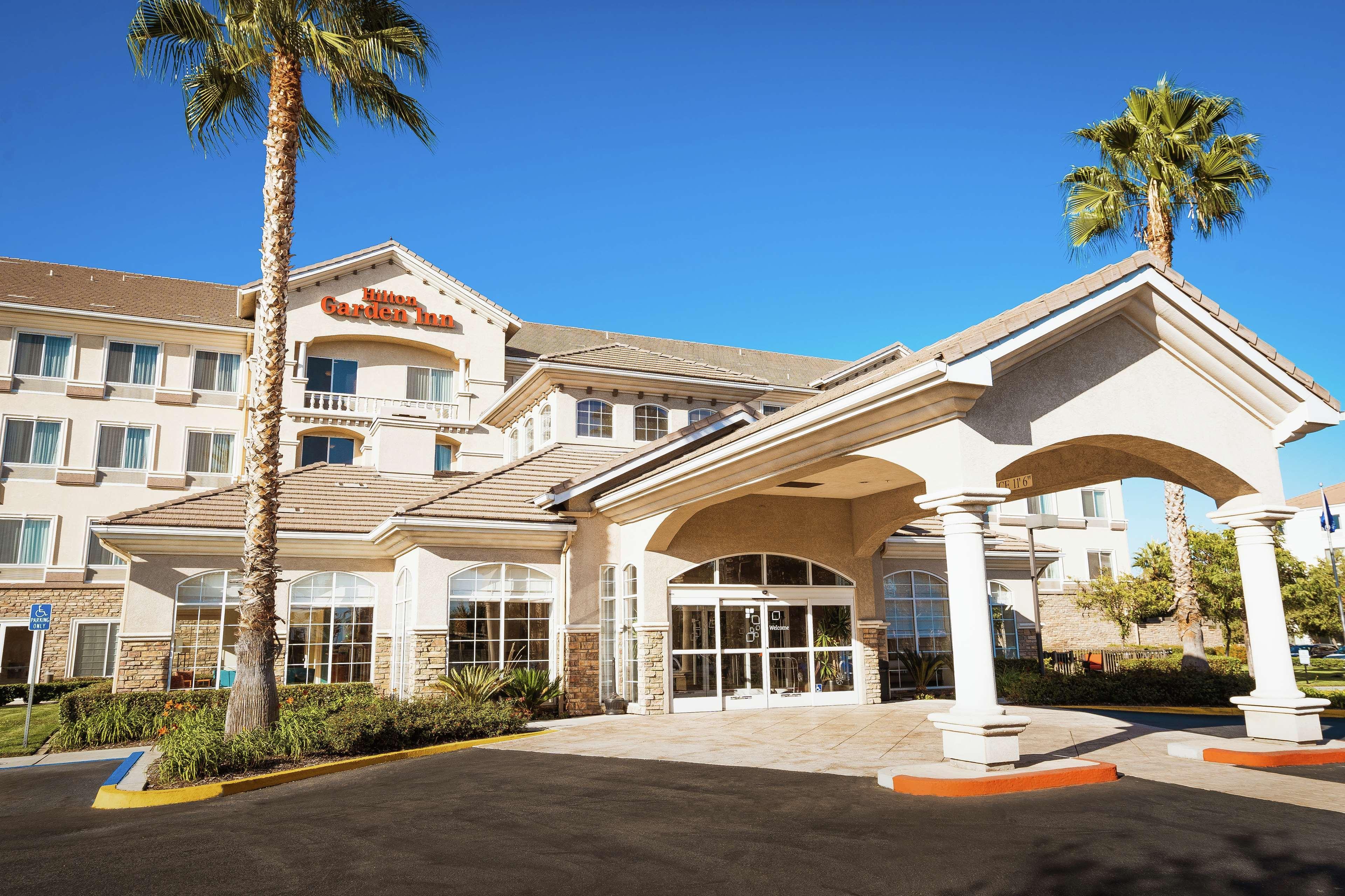 Hilton Garden Inn Ontario Rancho Cucamonga Extérieur photo