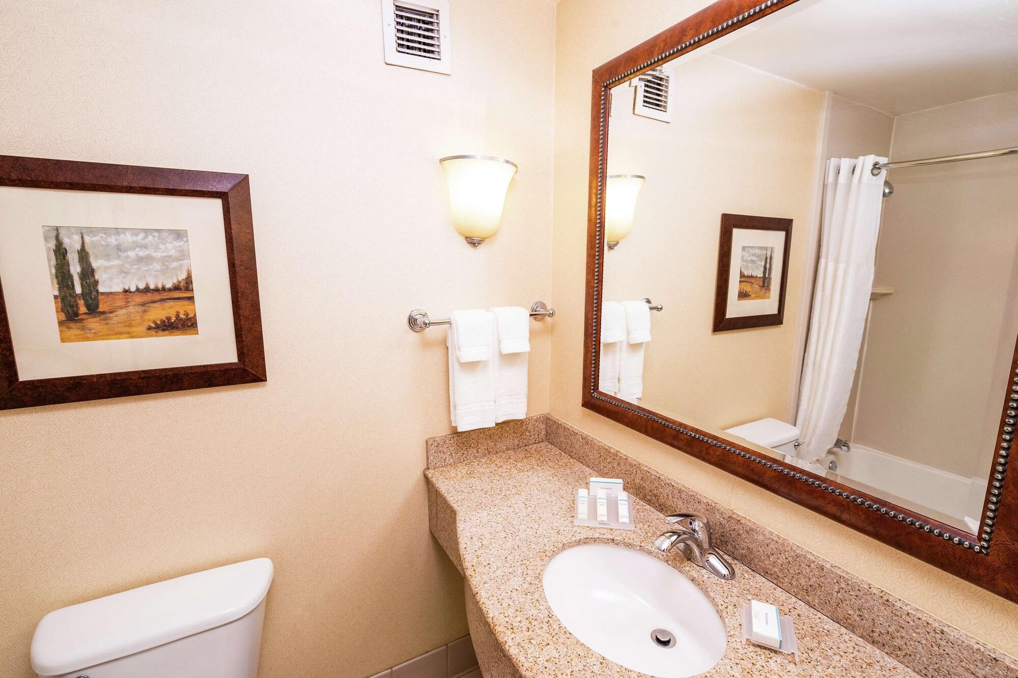 Hilton Garden Inn Ontario Rancho Cucamonga Extérieur photo