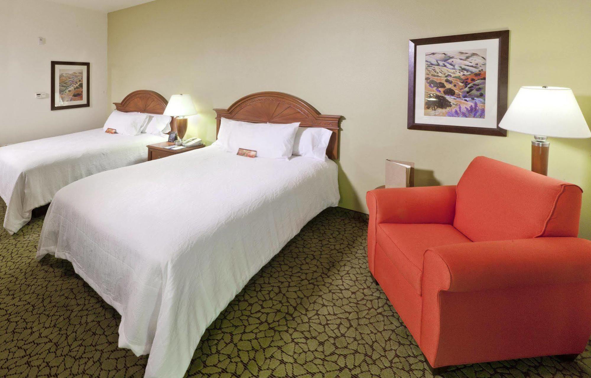 Hilton Garden Inn Ontario Rancho Cucamonga Extérieur photo