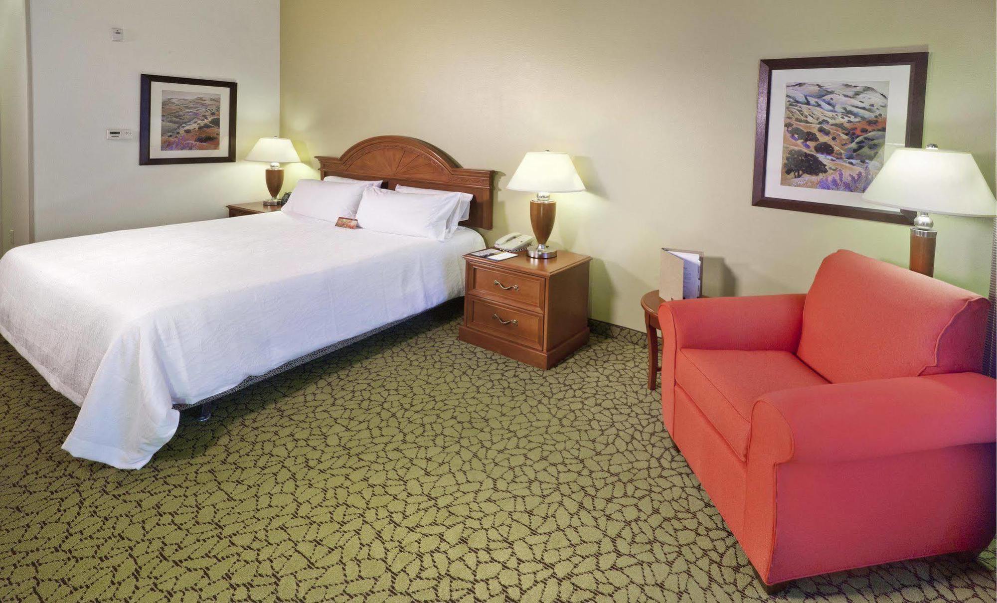 Hilton Garden Inn Ontario Rancho Cucamonga Extérieur photo